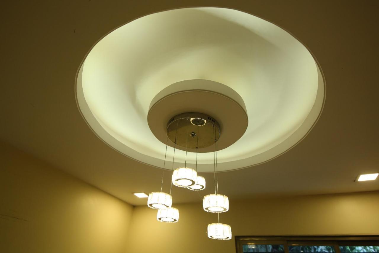 Airport Metro Hotel Mumbai Dış mekan fotoğraf