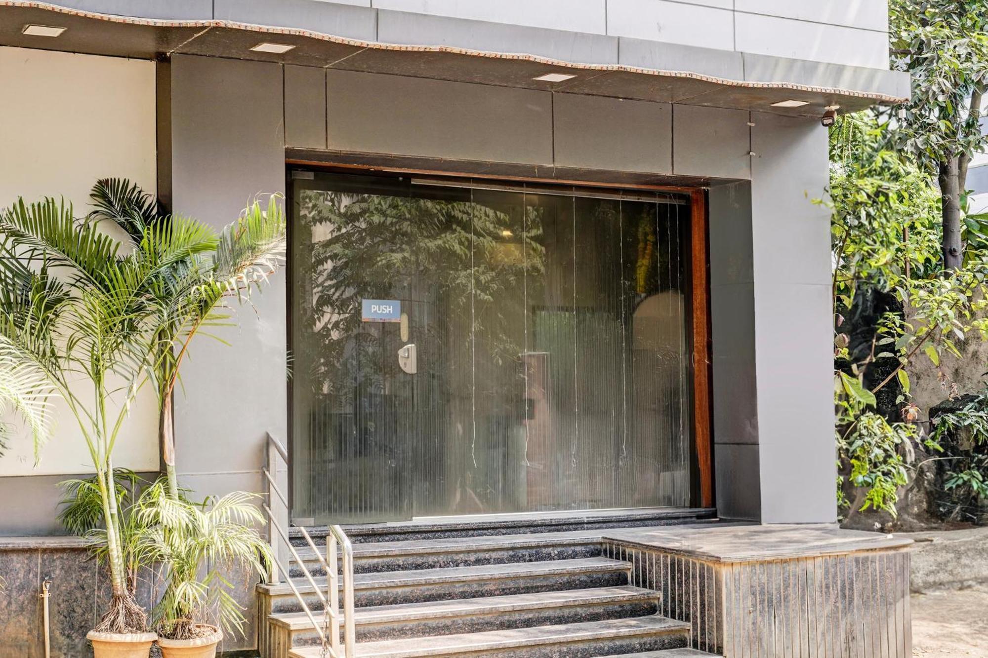 Airport Metro Hotel Mumbai Dış mekan fotoğraf