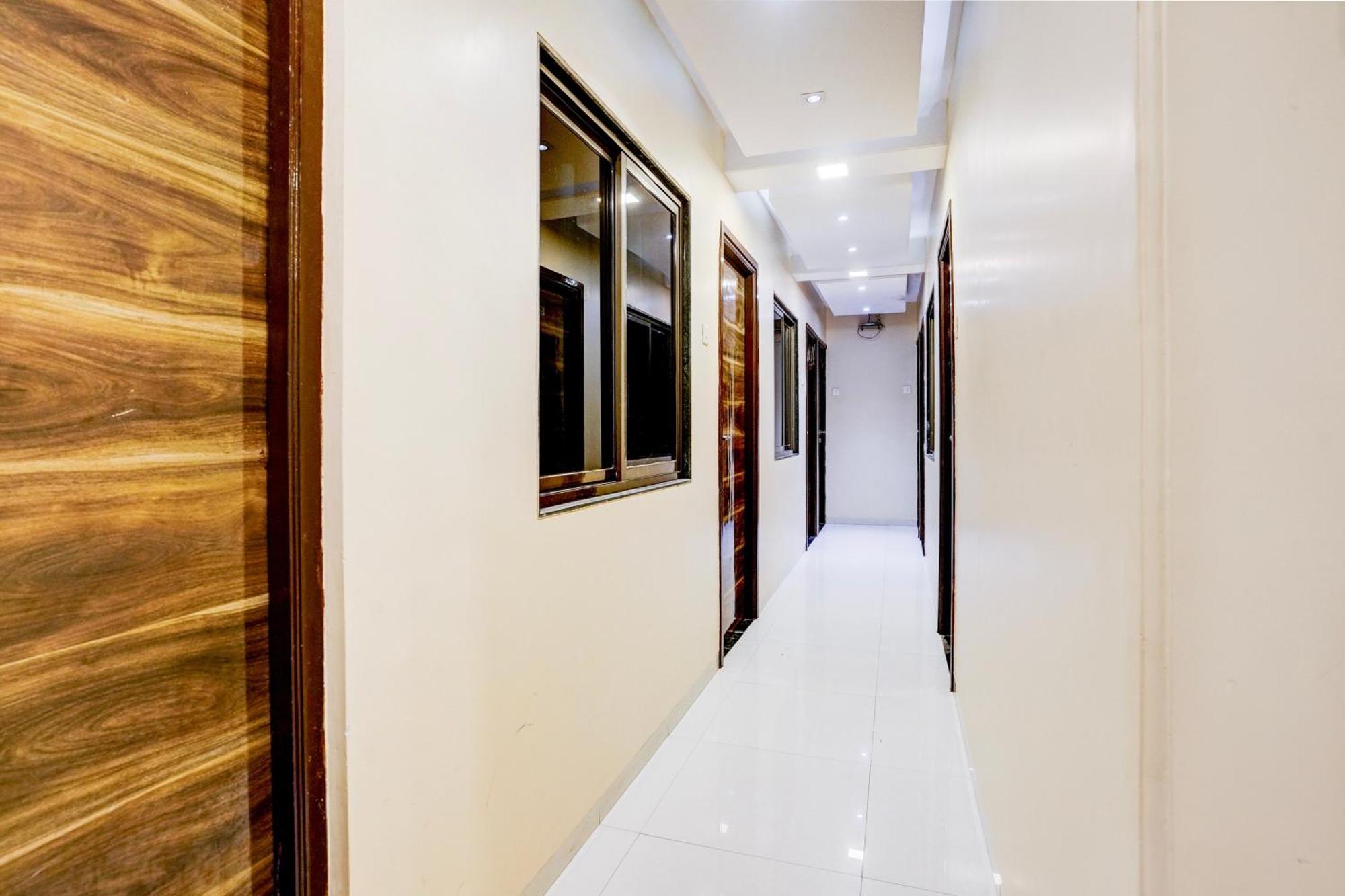Airport Metro Hotel Mumbai Dış mekan fotoğraf