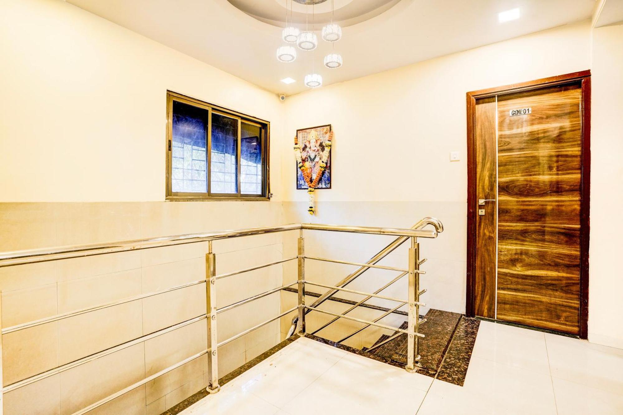 Airport Metro Hotel Mumbai Dış mekan fotoğraf