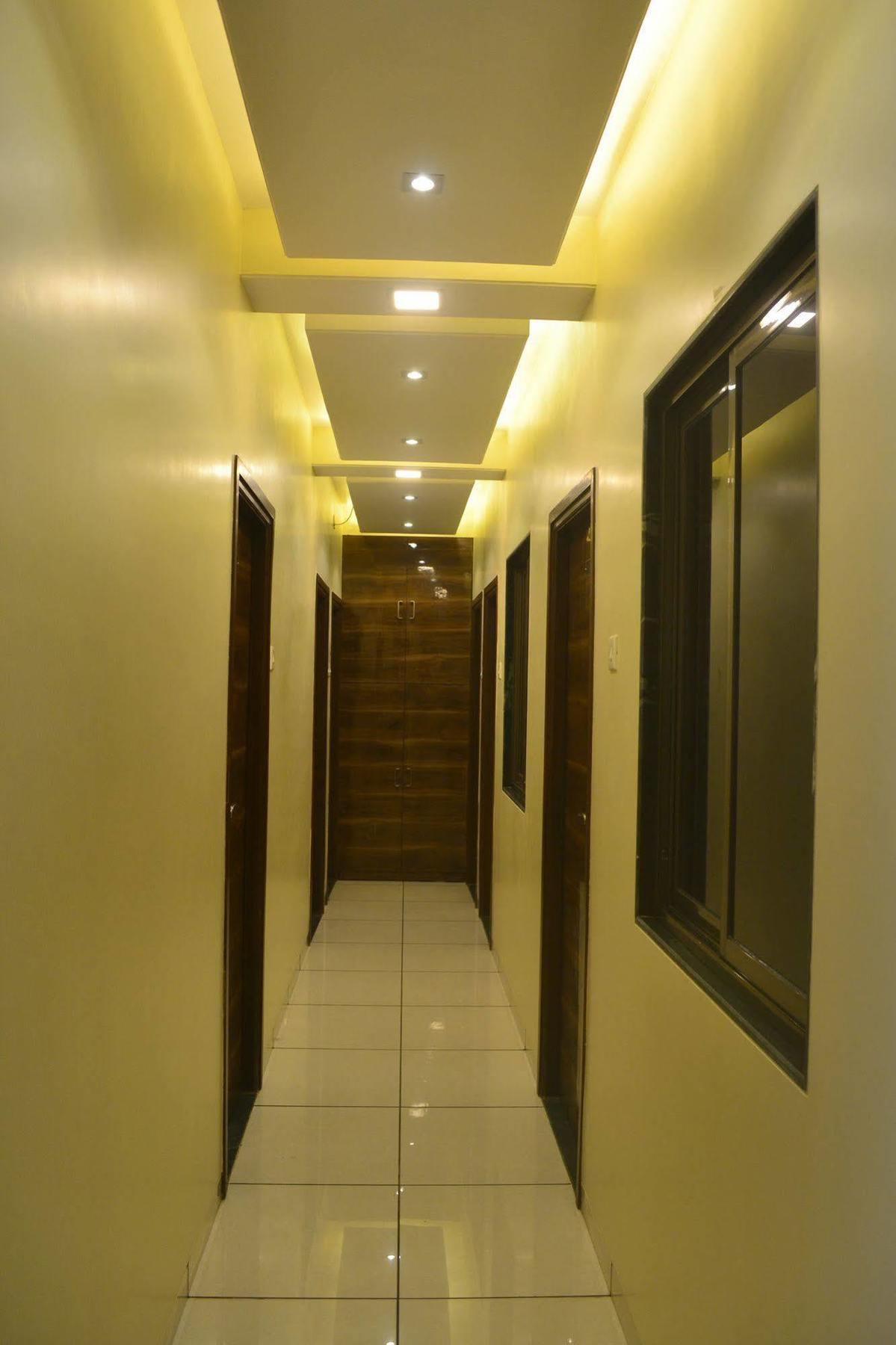 Airport Metro Hotel Mumbai Dış mekan fotoğraf